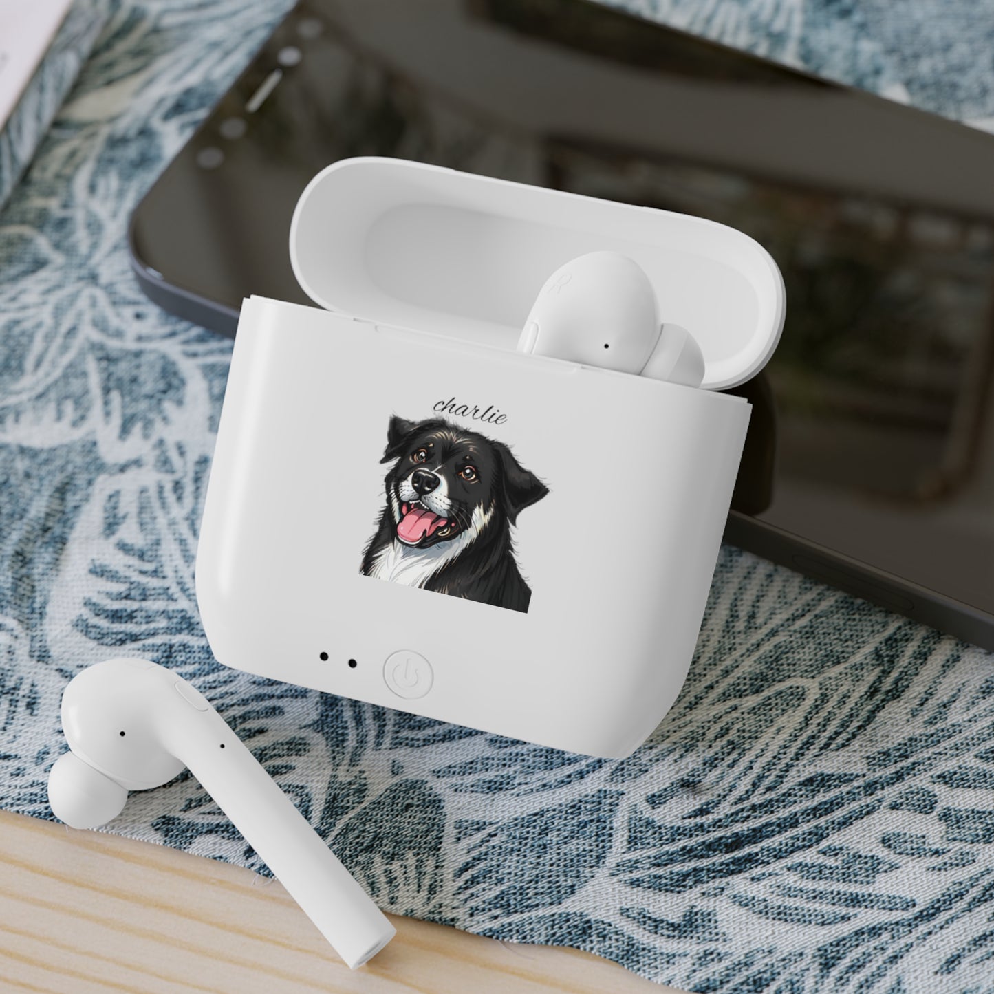 Custom Pet Portrait Wireless Earbuds Case - Personalized Dog Design